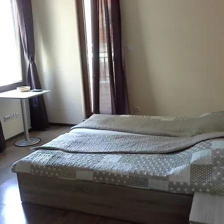 Flora Beach 1 Apartment Burgas