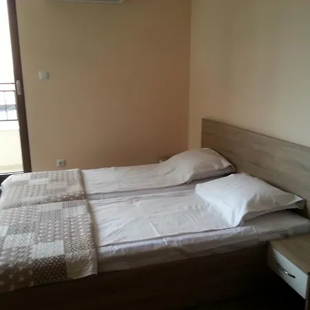Flora Beach 1 * Burgas