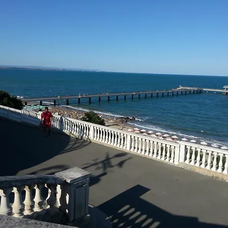 Flora Beach 1 Appartement Burgas