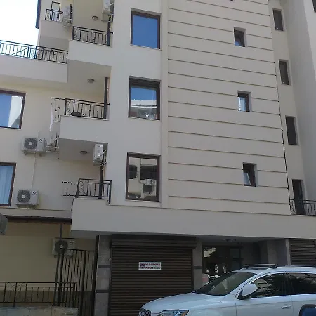 Flora Beach 1 Apartmán
